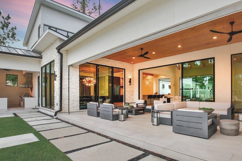 Light-Filled Texas Home preview 4